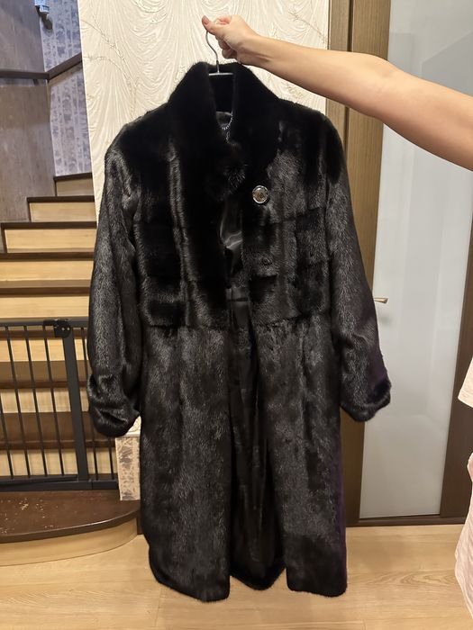 Шуба норковая черная