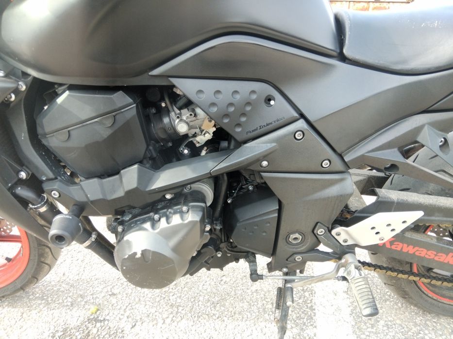 Продавам Kawasaki Z750