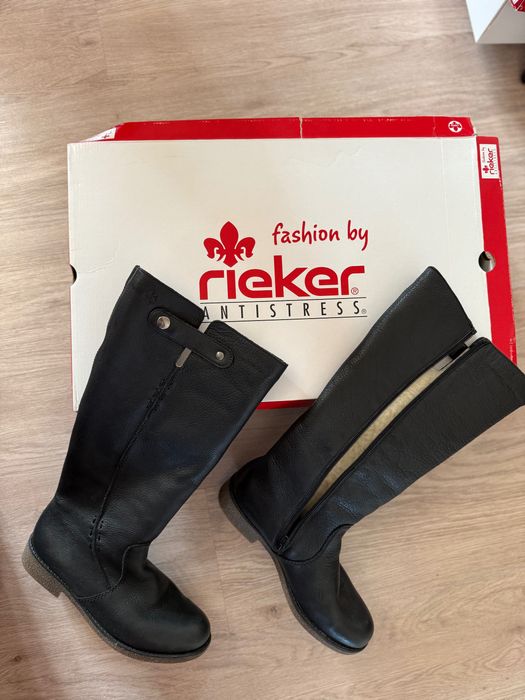 Продам сапоги длинные новые