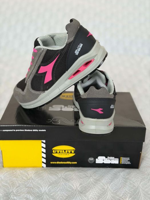 Работни обувки Diadora Utility S1PS ESD – почти нови
Цена: 78 €