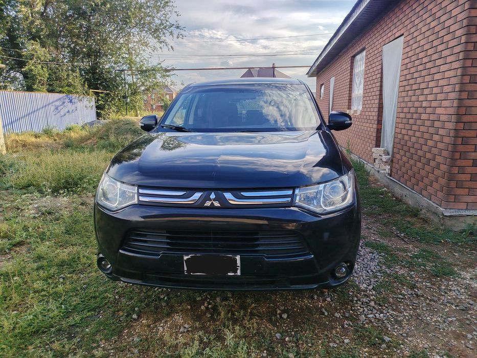 продам митсубиси аутлендер 3 поколение