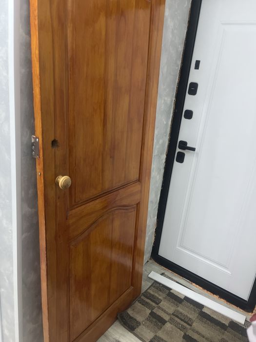 Продам деревянную даерь, 80/200.