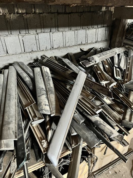 Молдниги дверные