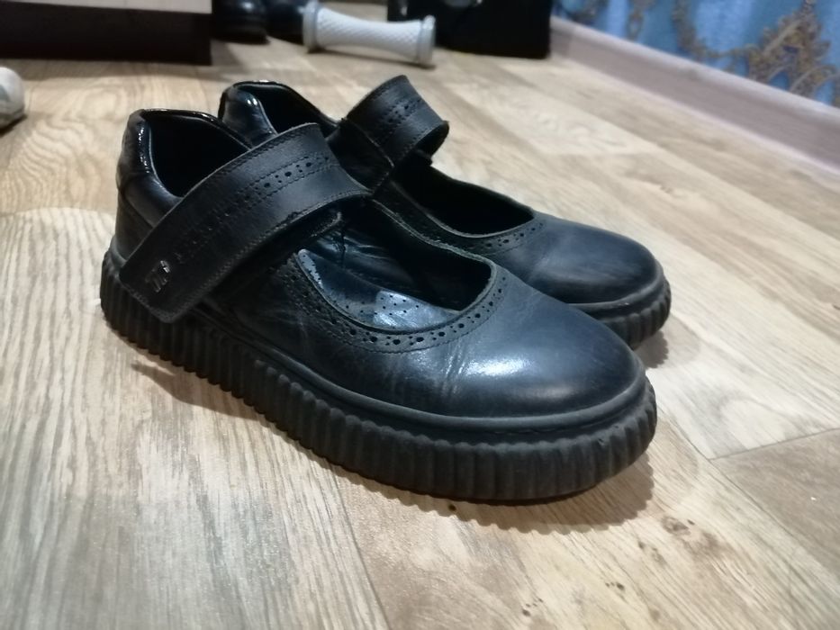 Продам кожанные туфли