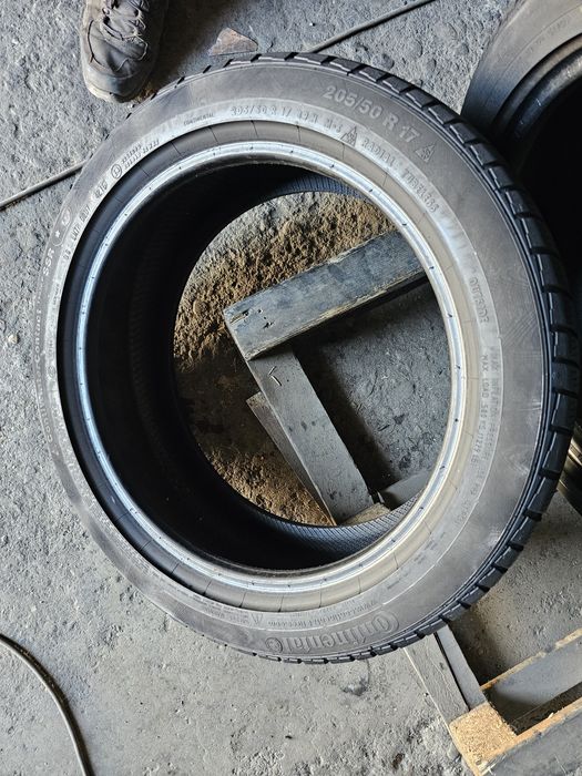 4 anvelope iarna 205 50 17 Continental Runflat