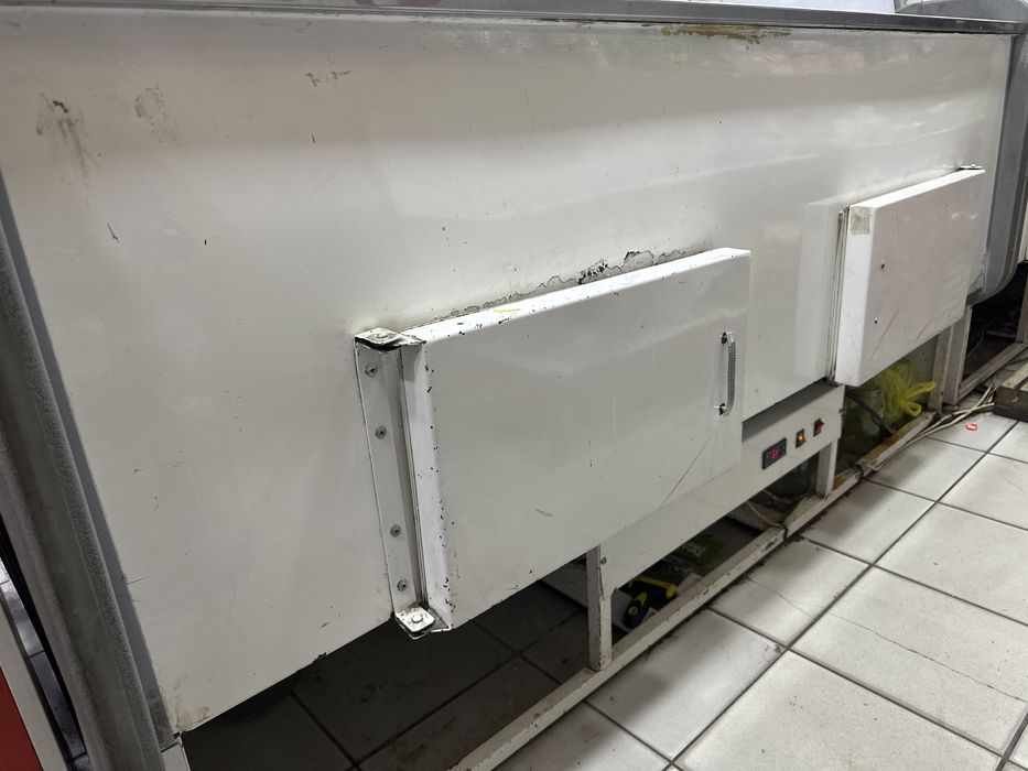 Холодильник Сотилади холати зор