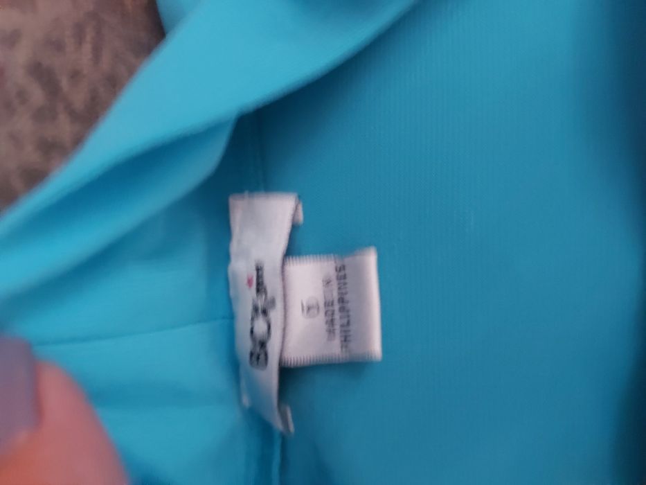 Продам платье на девочку  5-7 лет