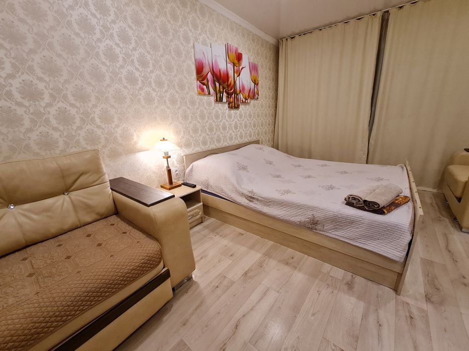 Катаева 12 (ТД Артур, Ярмарка)