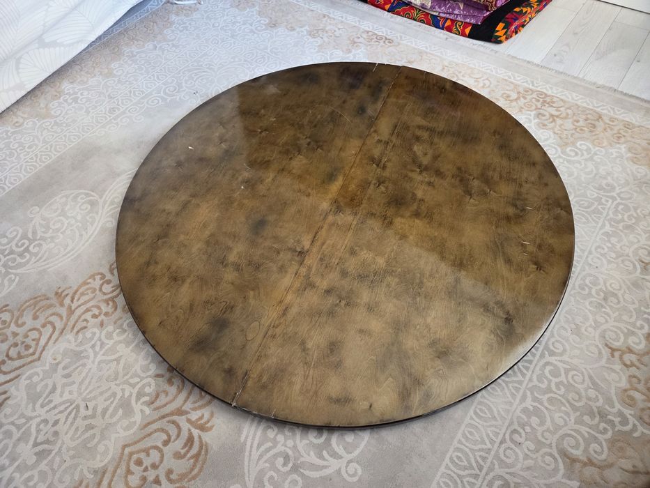 Продаю круглый деревянный стол (разборный)