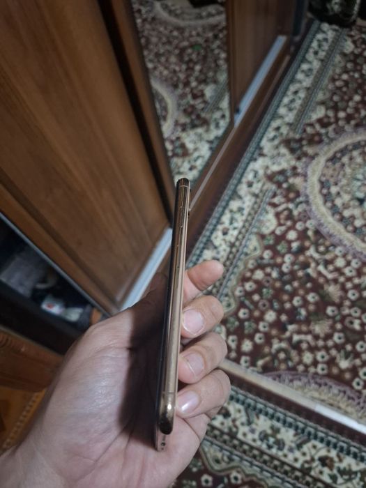 iPhone XS MAX gold zor holatda