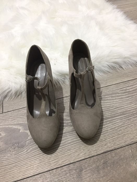 Vand pantofi marimea 39 graceland