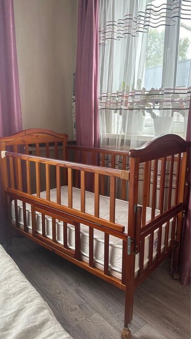 Детский манеж с матрацем