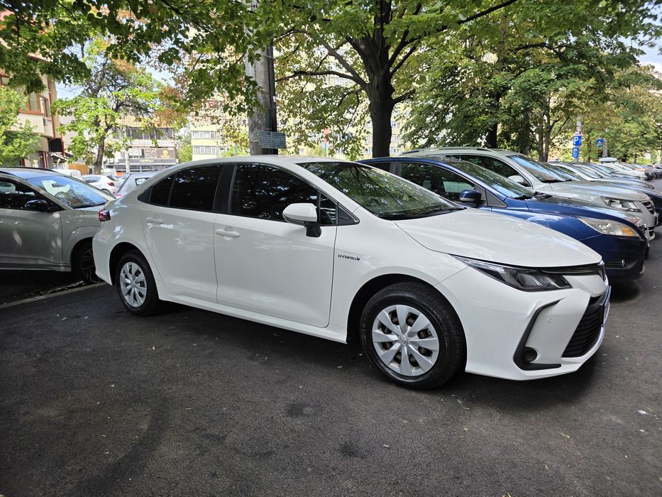 Inchiriez Toyota Corolla pentru Uber,Bolt