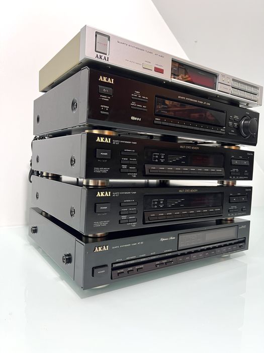 Radiouri/Tunere Akai AT-93, Akai AT-57, Akai AT-1200, Akai AT-A301