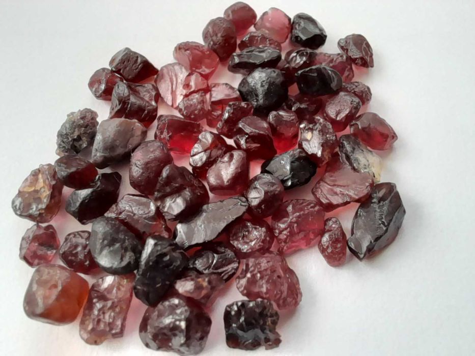 гранат алмандин 44,10 карата