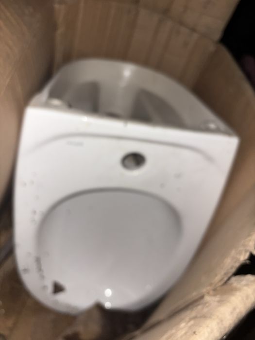 Vand bideu nou suspendat alb