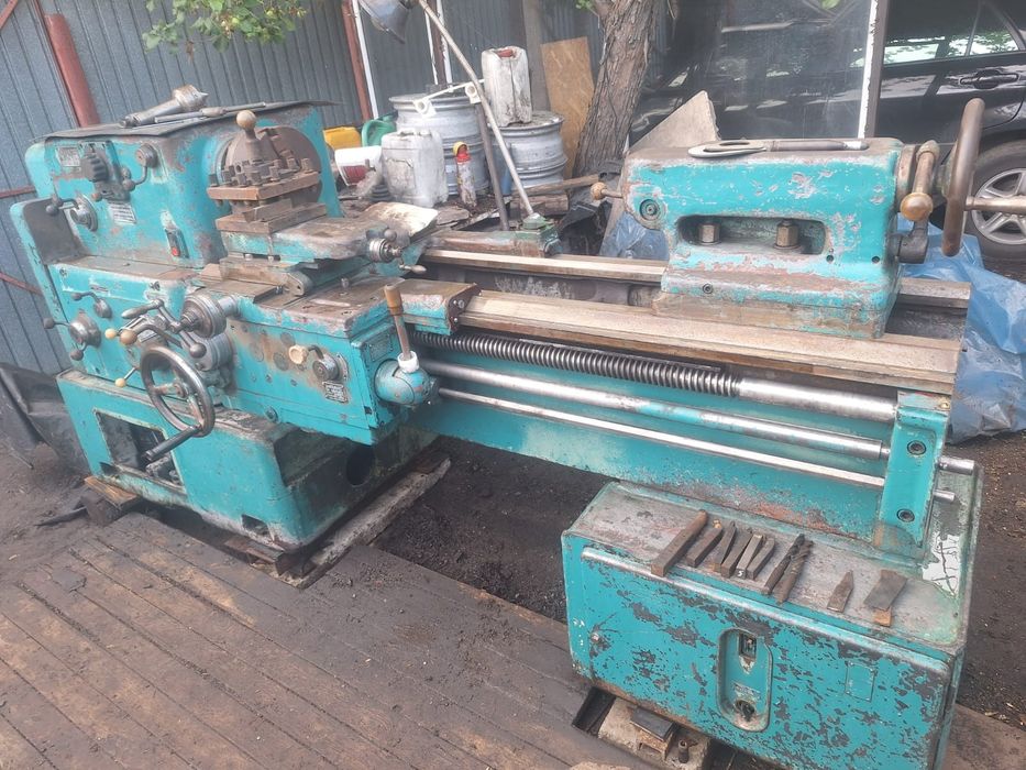 Токарный станок 1А625