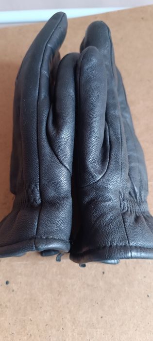 Срочно продам зимнию перчатку!