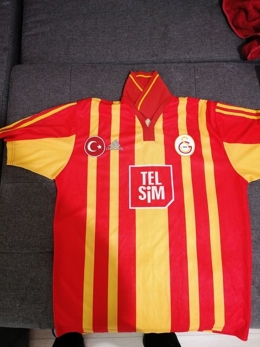 Оригинална фанелка на Галатасарай, чисто нова не е слагана никога