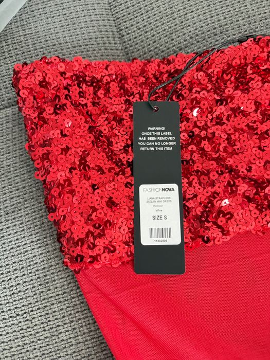 Fashion Nova рокли