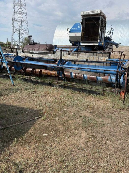 Продается Комбайн Енисей 1200