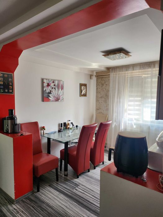 Apartament 3 camere Dezrobiri,recent renovat !!!