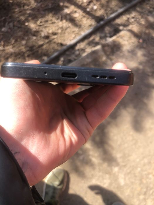 Продам телефон Redmi 13c