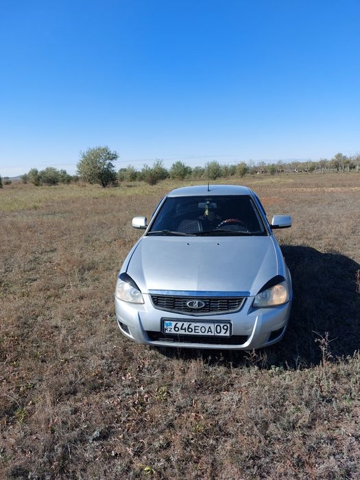 Приора продам зв