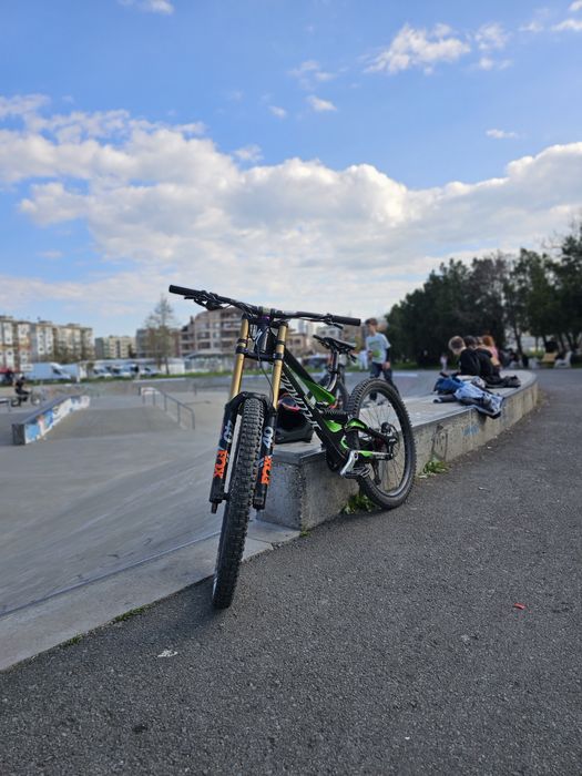 Specilazed demo 8 carbon 2019