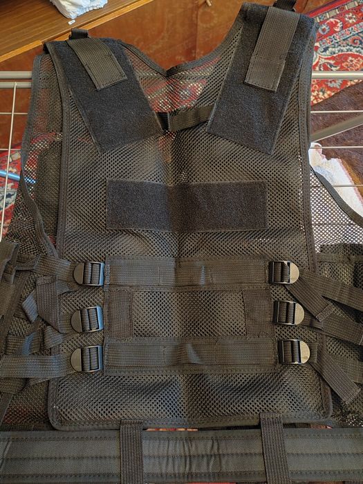 Продам новый жилет