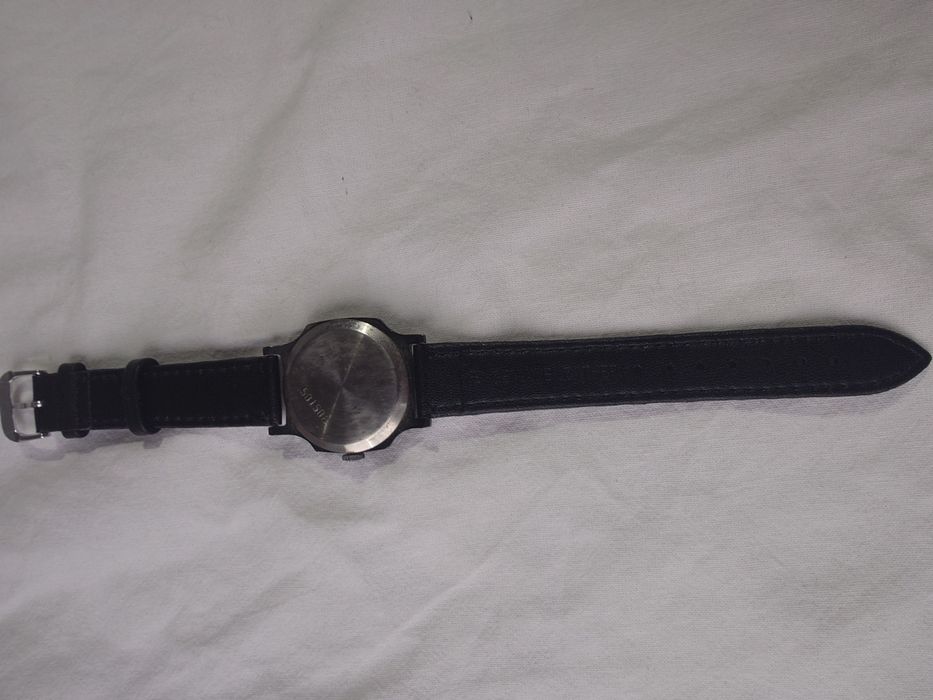 Победа NOS, нов съветски механичен часовник, с ръчно навиване.