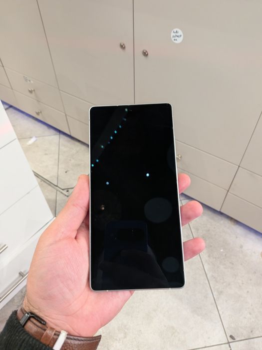 Samsung Galaxy S25 Ultra 5G 512GB 12GB RAM Full Box NOU  Garanție !