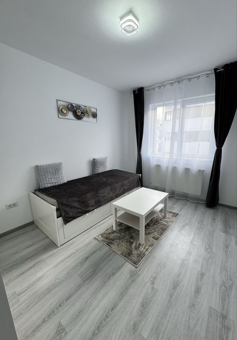 Inchiriez garsoniera, Str. Tineretului, PROPRIETAR (prima inchiriere)