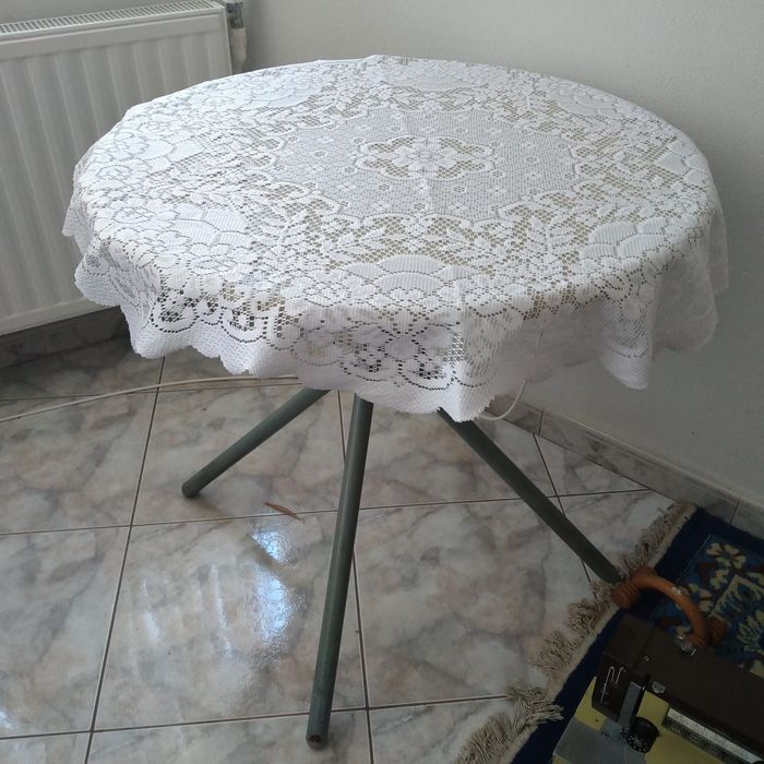 Masă rotundă terasa