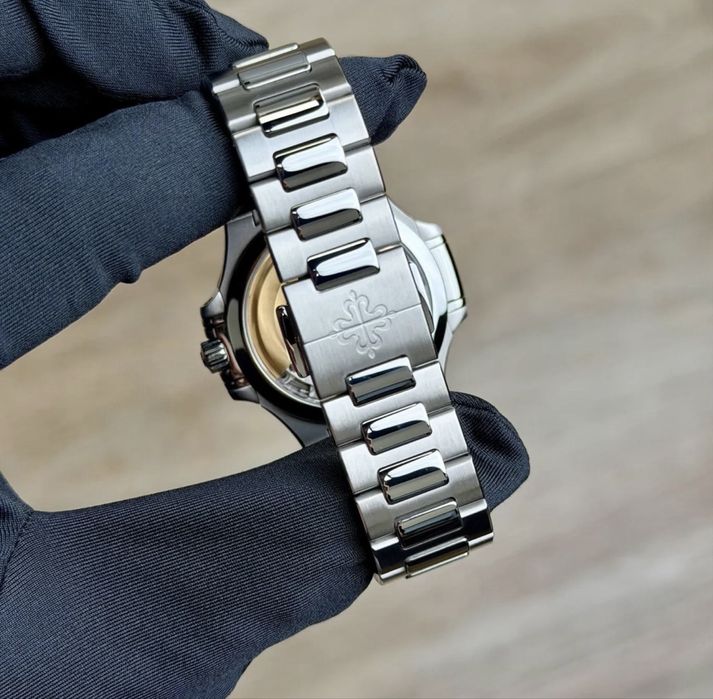 Patek Philippe — стиль Nautilus