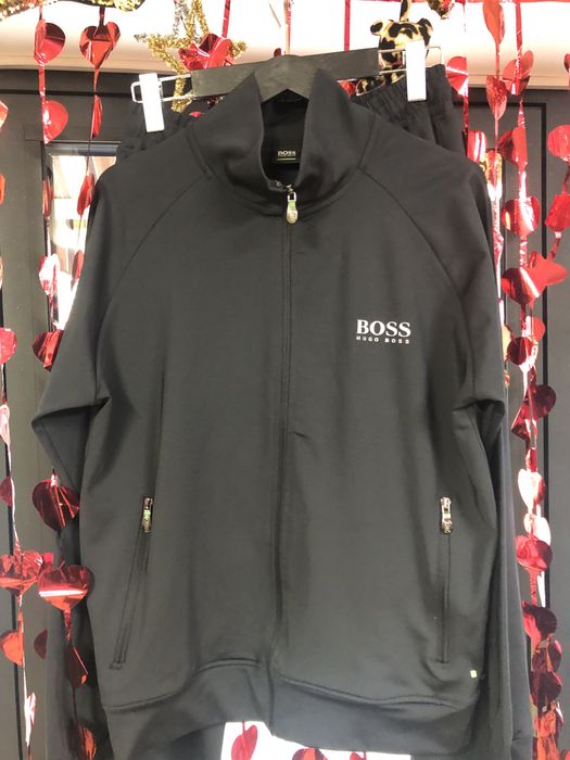 Мъжки екип нов XL номер