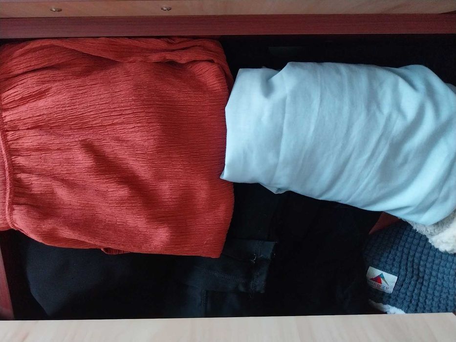 Lot mare haine damă 200+ articole, bluze, rochii, geci, paltoane, piele, blană