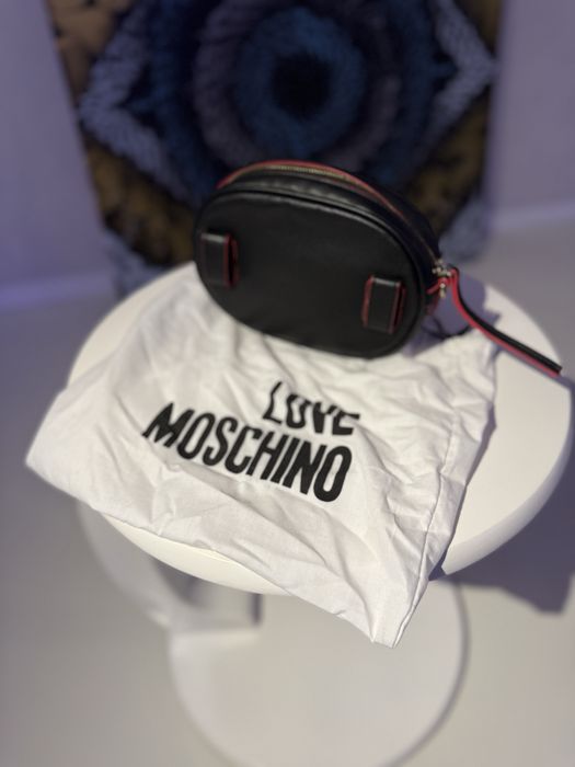 Love Moschino Waist Bag – чисто нова, рядък модел, с плик
