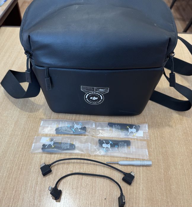 Продам дрон Dji mini 4K