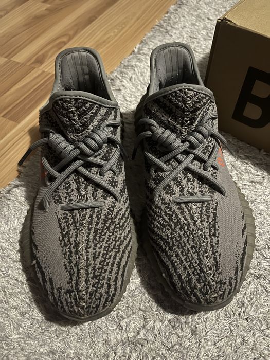 Yeezy beluga marimea 42 2/3