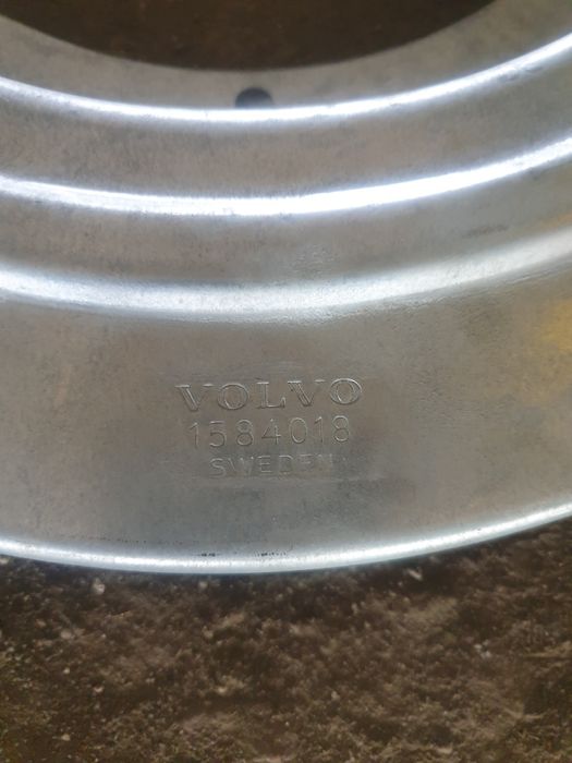 Пыльники колодок Вольво Б10