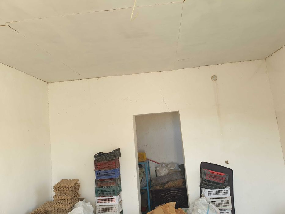 Qurilishi tugallanmagan hovli sotiladi