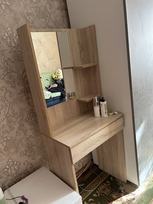 Туалетный столик ЛДСП