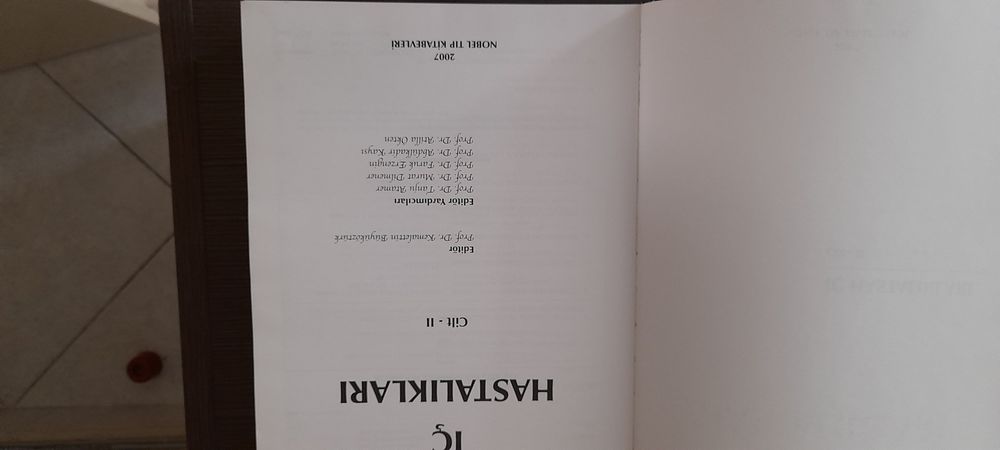 Лекарски книги  на турски език