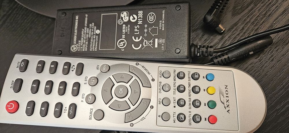 12v 220v Телевизор  DVD / DVB Multi system