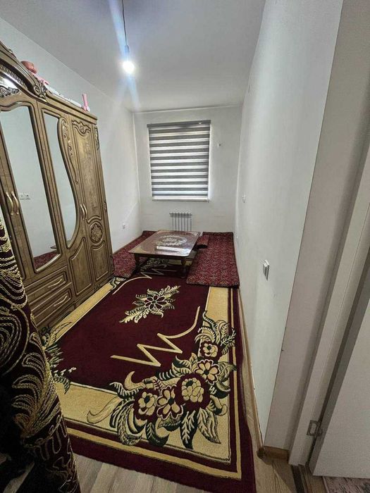 Чирчик шаҳри 2 микрорайонда 2 хонали квартира сотилади.