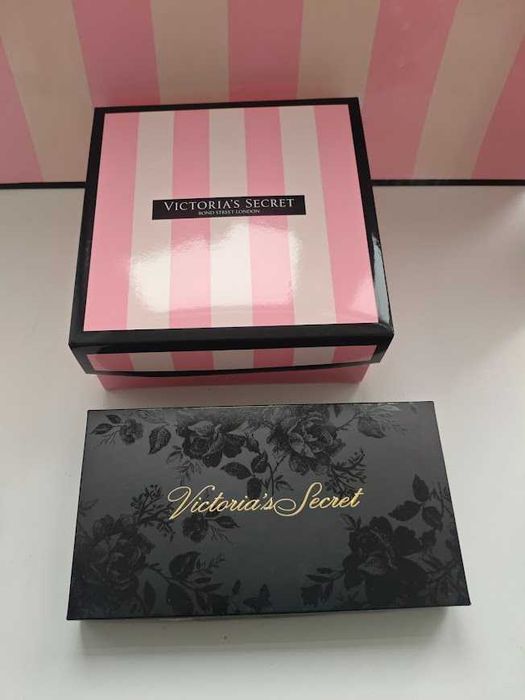 Victoria's Secret празнична колекция бельо прашки бикини