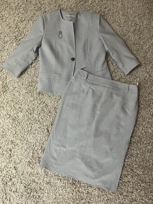Костюм. Женский офисный