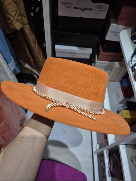 Palarie fetru marime 54