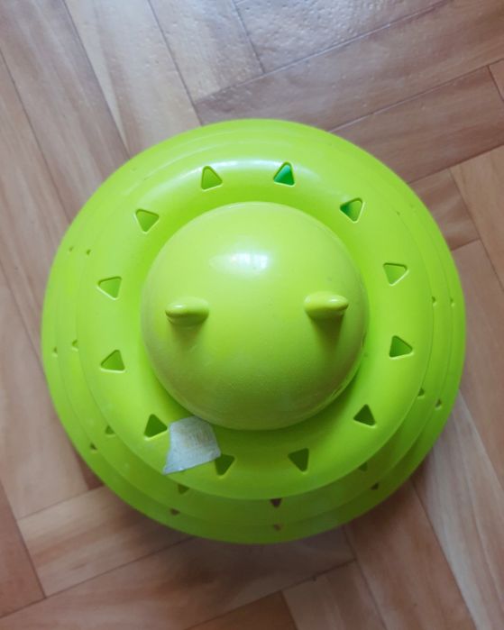 Игрушка для кошек с шариками